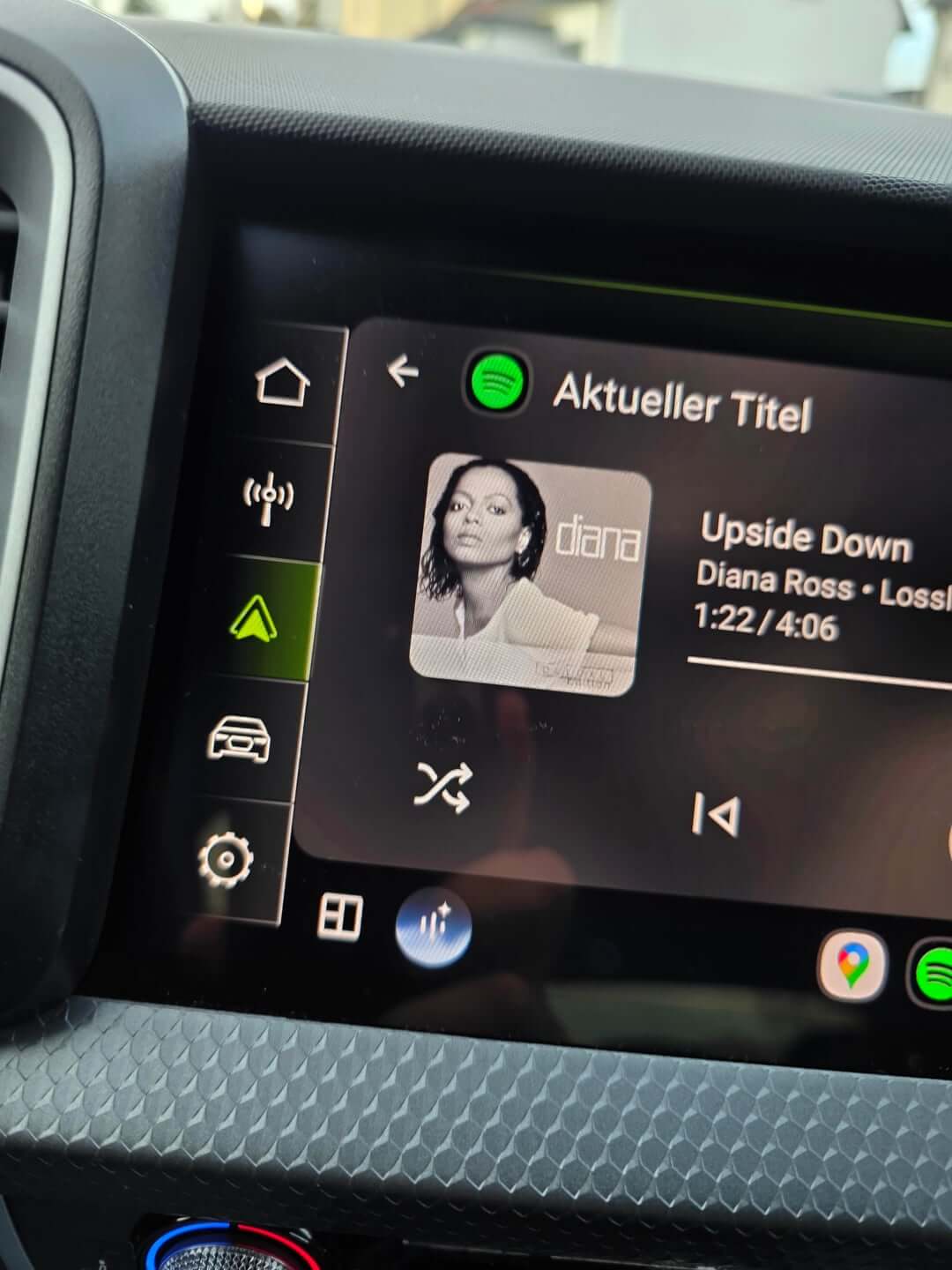 Gemini Live on Android Auto 2